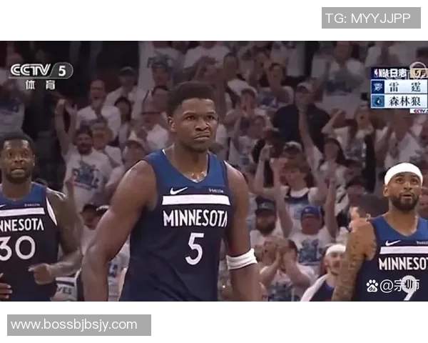 足球场上的那些搞笑瞬间:球星失误、奇葩动作和另类庆祝盘点 足球场上的那些搞笑瞬间:球星失误、奇葩动作和另类庆祝盘点